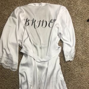 White lace bride robe